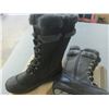 Image 2 : Women's winter boots size 6