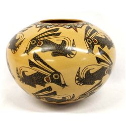 Mata Ortiz Pottery Rabbit Jar by Roberto Banuelos