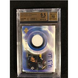 2001-02 UPPER DECK #SHS HENRIK SEDIN -GAME JERSEY AUTOGRAPHS- (9.5 GEM MINT)