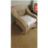 Image 2 : Woven Wicker Arm Chair w/Seat Cushion