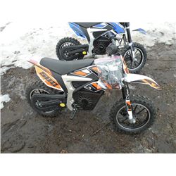 Vitacci 24 volt electric youth mini bike w/charger SN#-LE2WD417100130