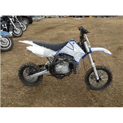 2017 Apollo RFZ 125cc dirt bike SN#-L08YGJGG1H1003271