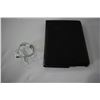 Image 2 : 16 GB IPAD WITH CHARGER AND STAND/CASE