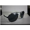 Image 2 : PRADA SUNGLASSES