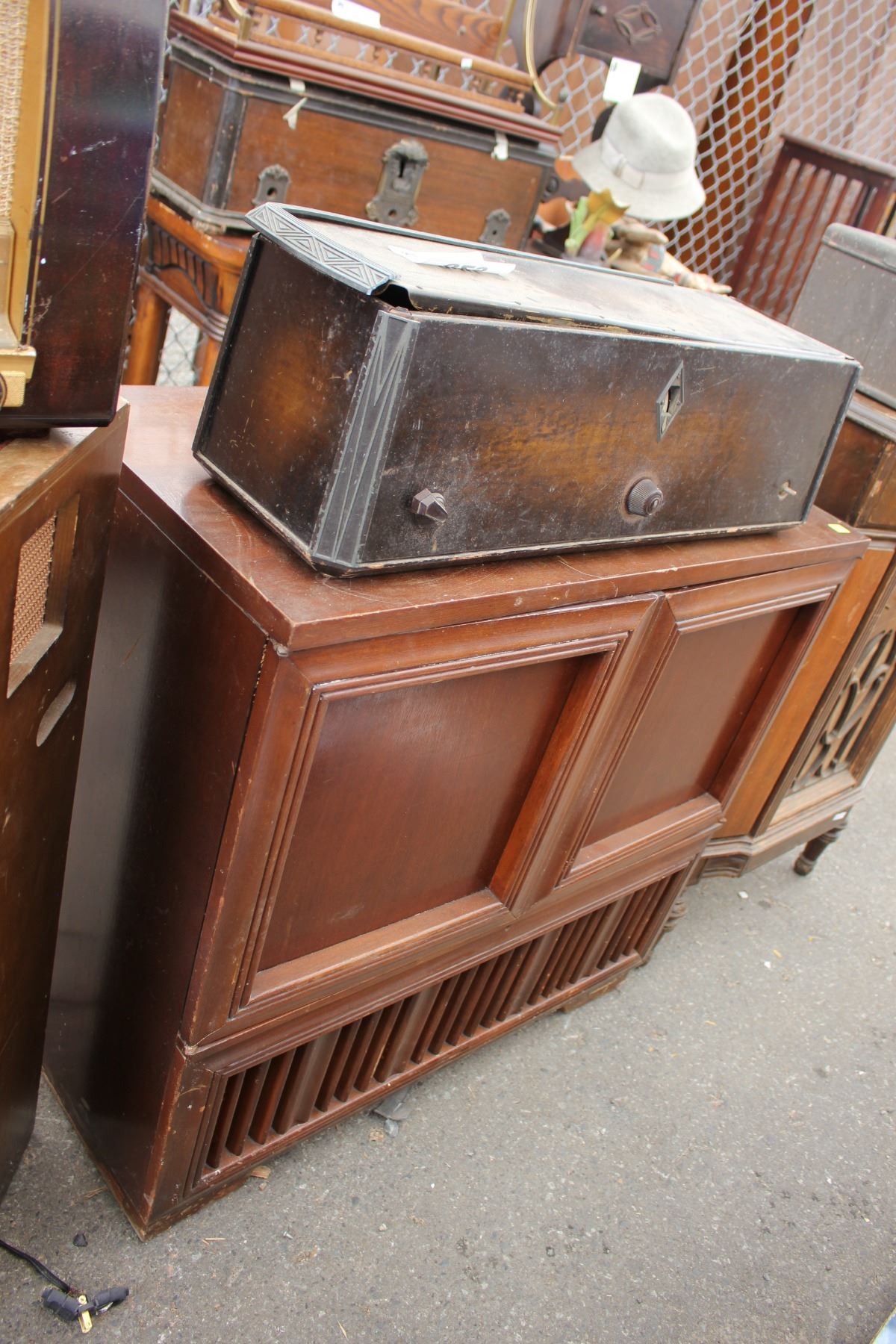 Vintage Floor Model Phonograph Radio And More Vintage Electronics