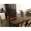 Image 1 : LARGE MAHOGANY DINING TABLE WITH 2 LEAFS/5 MATCHING CHAIRS INCLUDES CAPTAINS CHAIR/MATCHING BUFFET