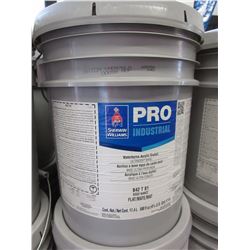 5 GALLON PALE OF SHERWIN WILLIAMS PRO INDUSTRIAL WATERBORNE ACRYLIC DRYFALL PAINT