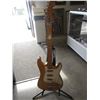 Image 1 : VINTAGE RAVEN (LIMITED TO CANADA) 6 STRING ELECTRIC GUITAR/WITH STAND & STRAP