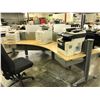 Image 1 : HAWORTH MAPLE AND GREY 6' PERSONAL MODULAR WORKSTATION