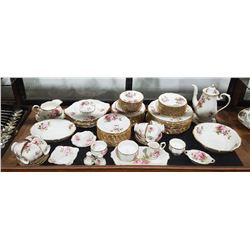 APPROX 101 PC SET OF ROYAL ALBERT AMERICAN BEAUTY CHINA