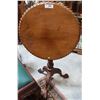 Image 1 : MAHOGANY PIE CRUST TILT-TOP TABLE