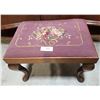 Image 1 : QUEEN ANNE STYLE NEEDLEPOINT STOOL