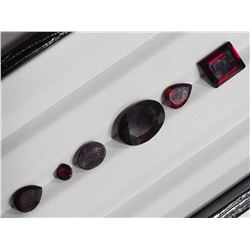 ASSORTMENT OF GENUINE GARNETS (APPROX. 10CTS) (JAN. BIRTHSTONE). RETAIL $200