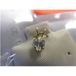 14KT YELLOW GOLD CUBIC ZIRCONIA HEART SHAPED PENDANT RETAIL $100