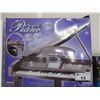 Image 1 : CHILDS DIGITAL PIANO