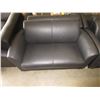 Image 2 : NEW 3 PIECE MATCHING BLACK LEATHER SOFA, CHAIR & LOVESEAT
