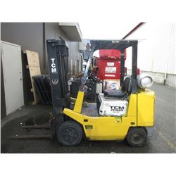 TCM FCG25 PROPANE FORKLIFT WITH 8653 HOURS (OPERATIONAL/FAILED SAFETY INSPECTION/REQUIRES REPAIR TO