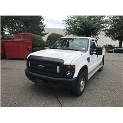 2008 FORD F-250 XL SUPERDUTY, 4DR XCAB, WHITE, VIN # 1FTSX21518EB74913
