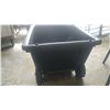 Image 2 : EASY ROLLING WHEEL BARRELL