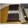 Image 2 : AUTOHARP MANDOLIN ARCH TOY