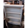 Image 2 : WHITE 4 FOOT BOOKSHELF