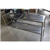 Image 2 : GLASSTOP METAL DESK
