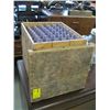 Image 1 : 1 WOODEN EGG CRATE WITH TOP