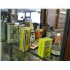 Image 1 : 1 LOT OF VINTAGE CONTAINERS