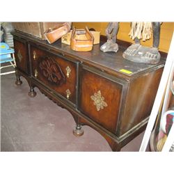 1 LONG LOW SIDEBOARD -7