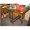 Image 1 : 1 DROP LEAF TABLE
