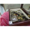 Image 1 : 1 JEWELLERY BOX WITH LOT OF COSTUME JEWELLERY
