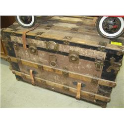 1 METAL/WOOD BOUND TRUNK