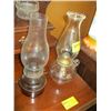 Image 1 : 1 2 CLEAR GLASS OIL LAMPS WITH FLUTES
