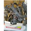 Image 1 : 1 BOX OF ASSORTED HORSE TACK