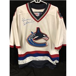 TREVOR LINDEN AUTOGRAPHED VANCOUVER CANUCKS JERSEY