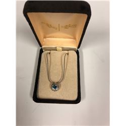 STERLING SILVER NECKLACE WITH PENDANT AND STONE