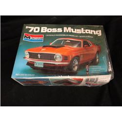 MONOGRAM '70 BOSS MUSTANG 1/24 SCALE UNASSEMBLED MODEL KIT (IN BOX)