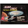 Image 1 : AMT STAR TREK THE NEXT GENERATION U.S.S ENTERPRISE STARSHIP MODEL KIT (IN BOX)