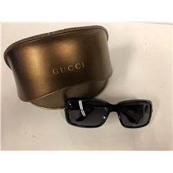 AUTHENTIC WOMEN'S GUCCI SUNGLASSES W/ CARRYING CASE