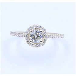 14KT White Gold 0.86 ctw Halo Style Diamond Engagement Ring