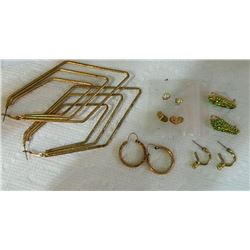 EARRINGS - ASSORTED - 7 TTL - some may be as-is