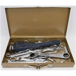 METAL BOX FULL OF MOSTLY MASTERCRAFT TOOLS