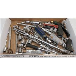 ESTATE TOOL LOT OF SOCKETS, RATCHETS & MORE ( TOOL