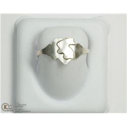 34) SILVER RING SIZE 8.5