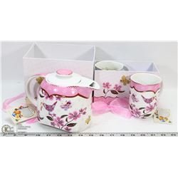 NEW ACE GIFT COLLECTION TEA POT W\ 2 CUPS