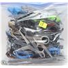 Image 1 : BAG OF ASSORTED SCISSORS