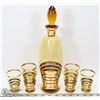 Image 1 : GOLD TONE DECANTER & LIQUOR GLASSES.