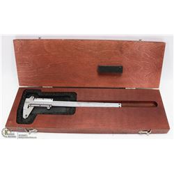 STARRETT SUMMIT MICROMETER W/ CASE ( TOOLS )