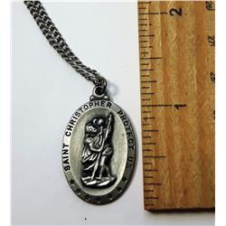 11 - VINTAGE ST. CHRISTOPHER MEDAL