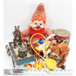 LOT OF VINTAGE TOYS INCL FISHER PRICE KATIE